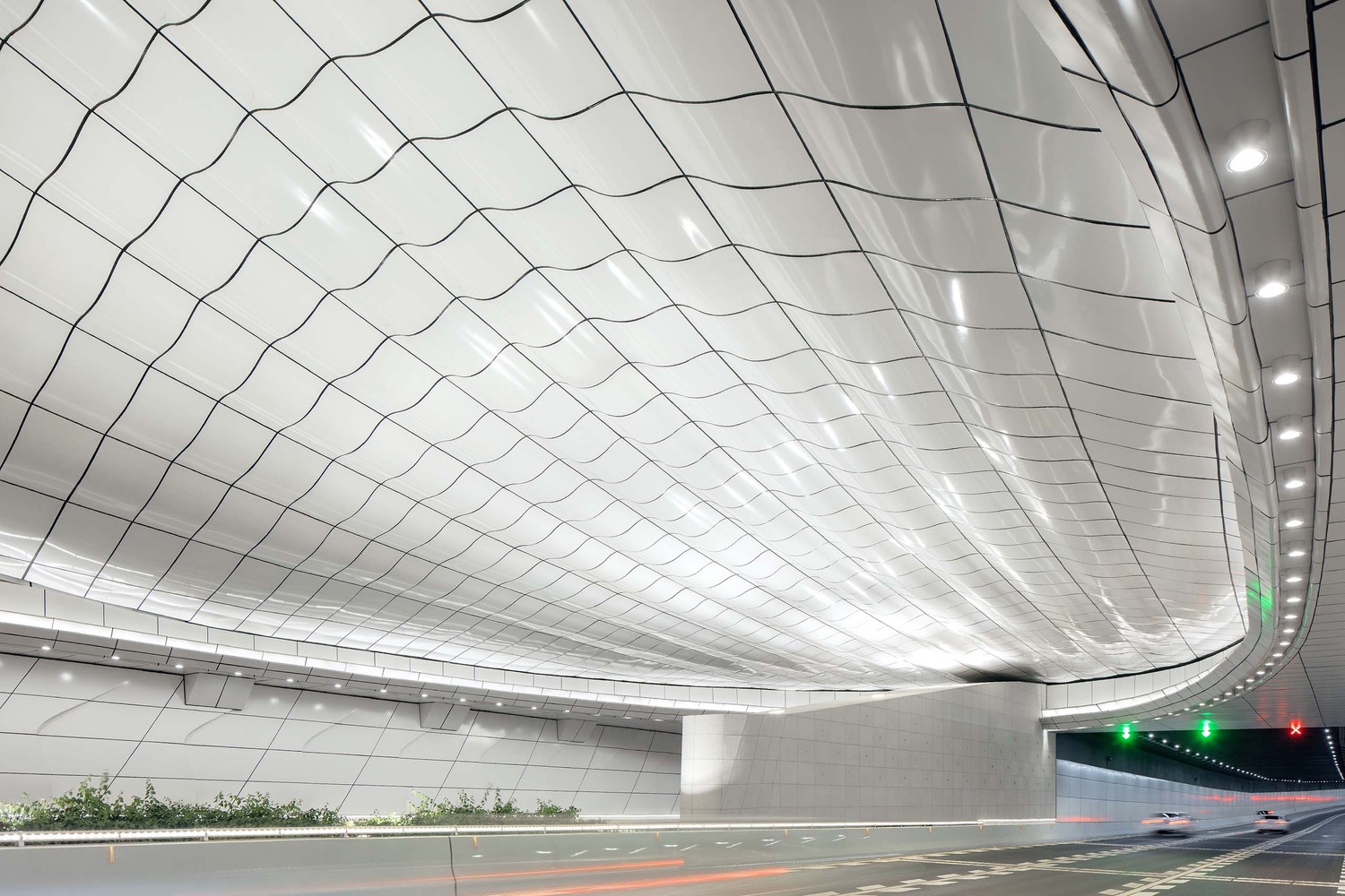 ?？谖拿鳀|隧道光過(guò)渡設(shè)計(jì)