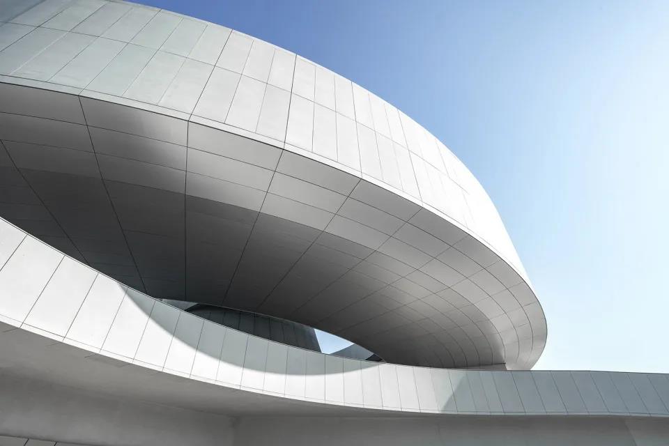 寧波市奉化區(qū)未來城科普中心項(xiàng)目(UHPC)幕墻